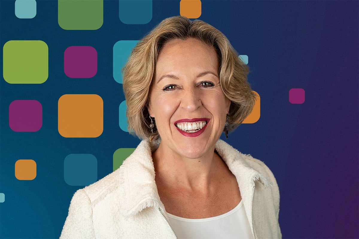 Kate Warnock headshot.