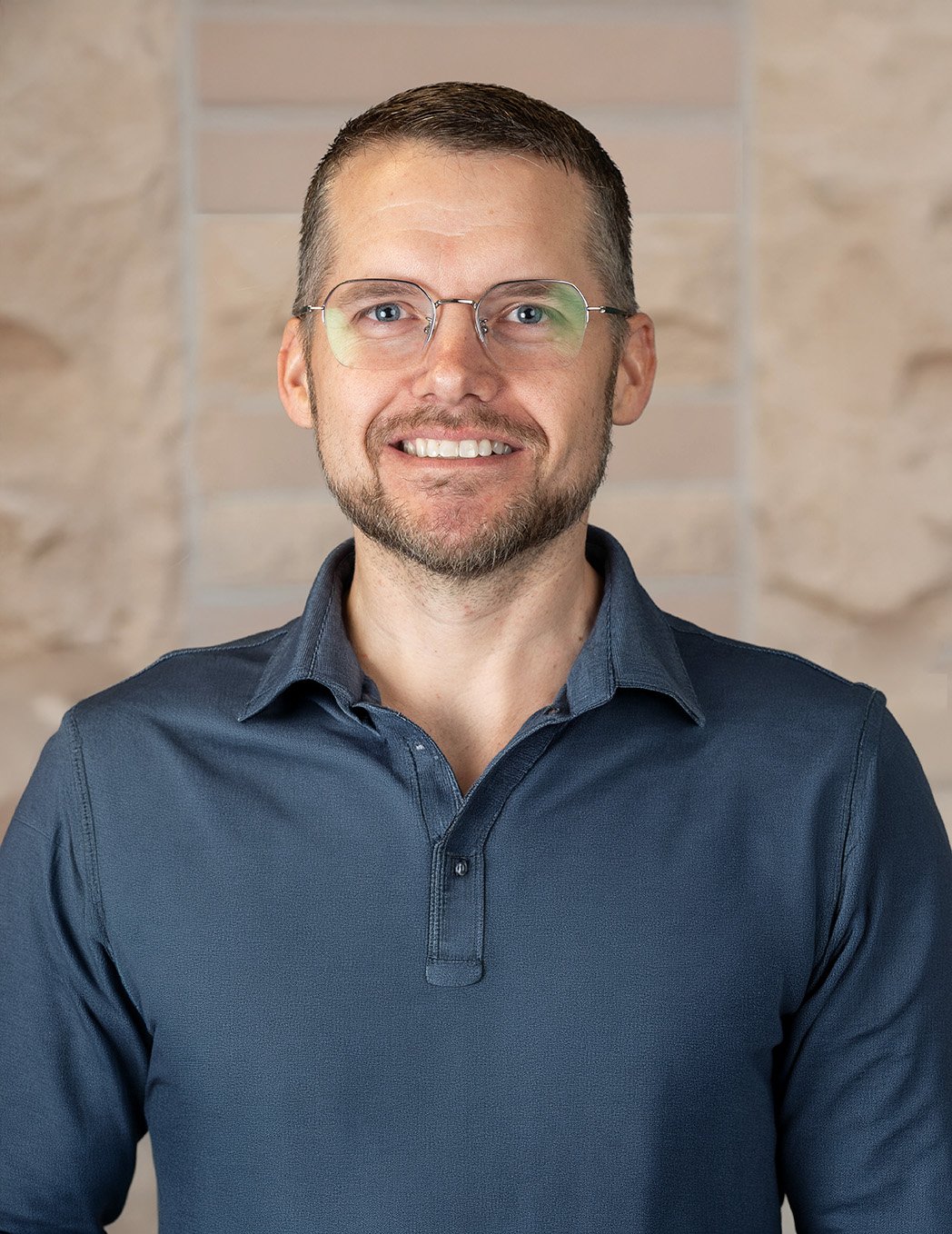 Steve Shelton headshot.